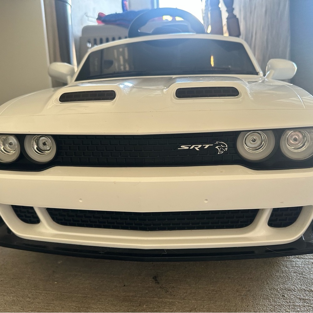 Power wheel challenger hellcat srt
